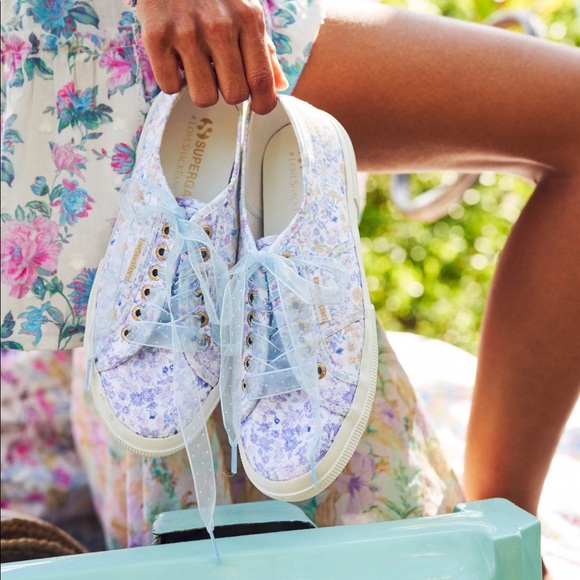 Superga 275 deals strap